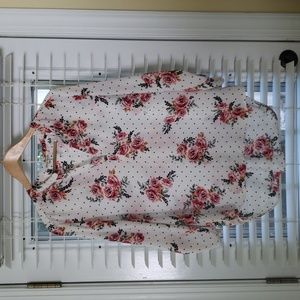 Black Rainn floral print blouse size L